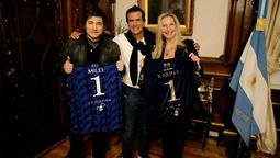 Adolfo Cambiaso junto a Javier Milei y su hermana Karina.