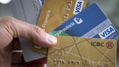 ¿Qué pasará con las compras en dólares con la tarjeta de crédito tras el fin del cepo?