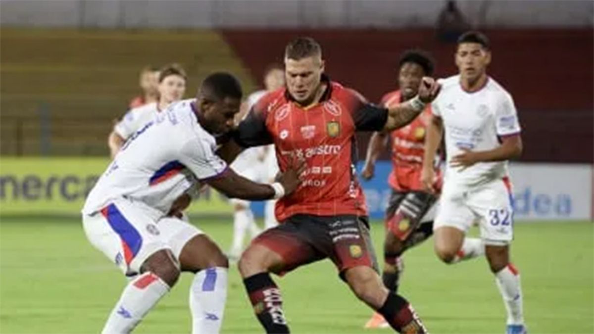 San Lorenzo y Deportivo Cuenca empataron sin goles en Ecuador por la Copa Sudamericana