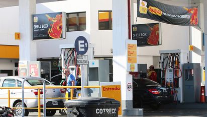 Rige el aumento del 4% en combustibles pero solo en Shell; en el resto todavía no