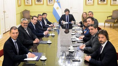El cordobés Luis Picat y otros 4 radicales estuvieron con Milei y cambiarán el voto para favorecer el veto a la mejora jubilatoria