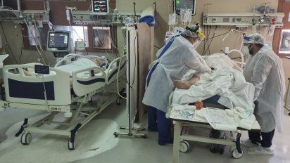 Córdoba tuvo otro día récord de casos y superó los 4 mil muertos