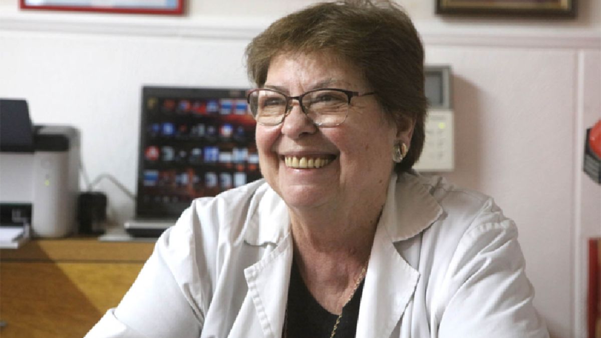 La doctora Laura Martínez de Yanelli ejerce la pediatría desde 1973. 