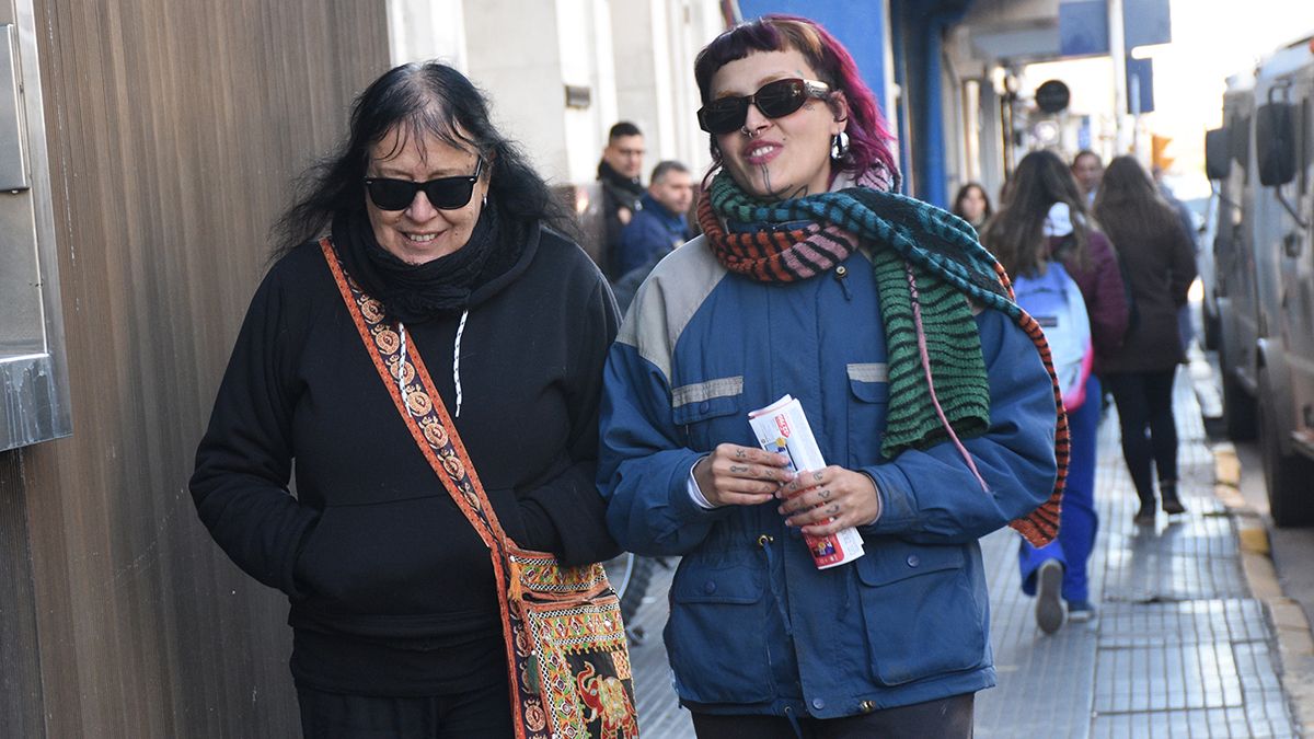 Frío en el centro de la ciudad. Foto: Estela Zogbe.