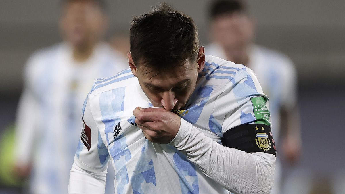 A la espera de Messi, Argentina entrenó en Ezeiza con bajas y la presencia de sancionados