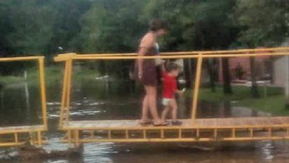 Laboulaye: calles inundadas y 25 abuelos evacuados tras la tormenta