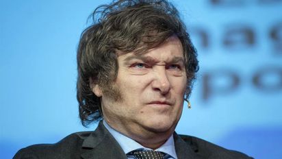 El Gobierno revisará otras pensiones de privilegio, pero no tiene intención de dar de baja la de Carlos Menem