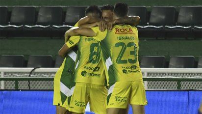 Defensa le dio otro golpe a San Lorenzo