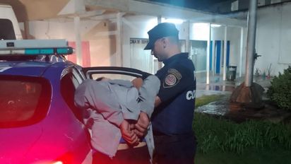 Detienen a dos hombres por pelearse en la Terminal de Ómnibus