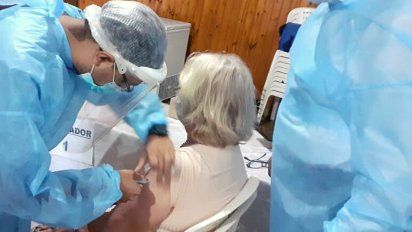 En Bulnes y Adelia María se concretaron los operativos de vacunación