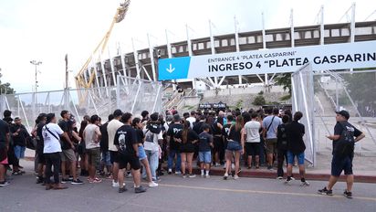 Murió un naranjita que estaba trabajando en el Kempes por el show del Pity Álvarez