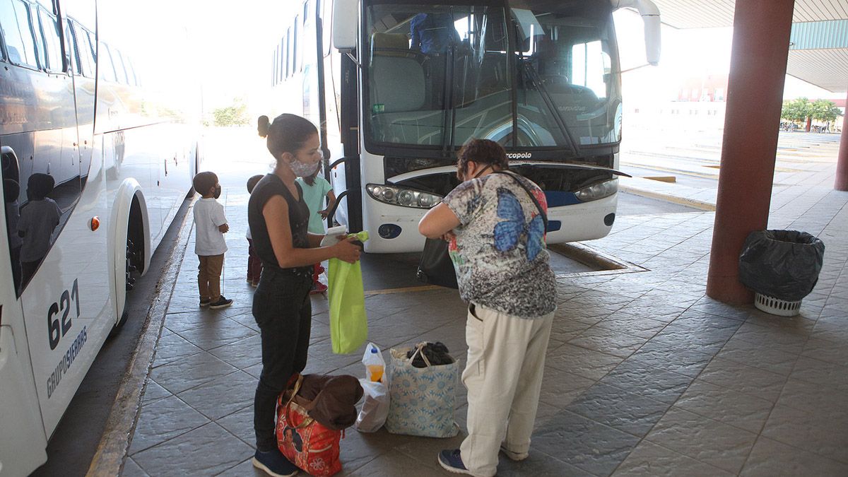 Los interurbanos retornaron después de nueve meses de parálisis.