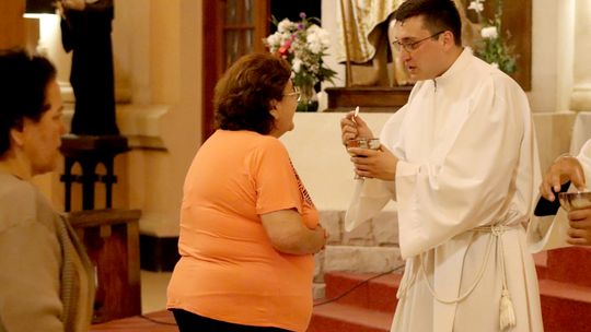 Gino Catania, el monaguillo del Papa. Gino Catania, el monaguillo del Papa.
