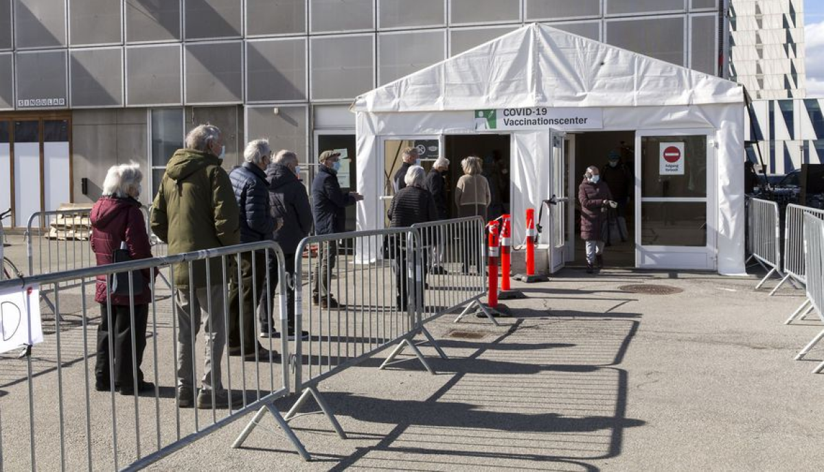 Dinamarca detectó dos casos de la nueva variante Ómicron del coronavirus en viajeros procedentes de Sudáfrica