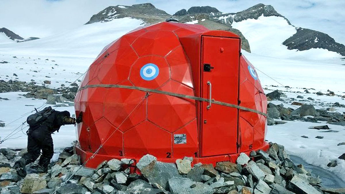 El reugio fue instalado en 2017 en la Antártida y aún es utilizado como tal.