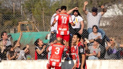 Alumni ganó el clásico con