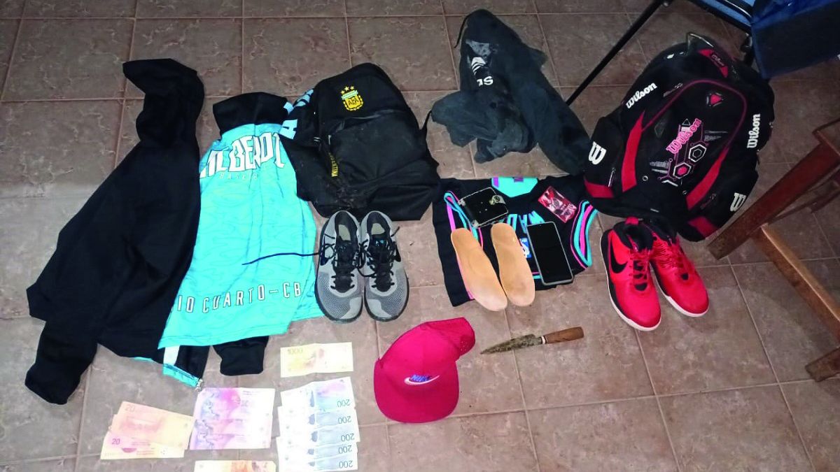 Un joven de 15 años fue demorado por robar mochilas en el Andino