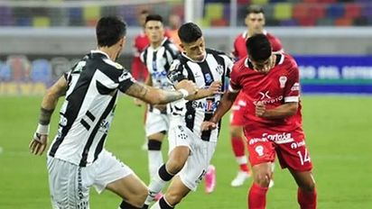 Huracán y Central Córdoba no se sacaron ventajas en un caliente encuentro