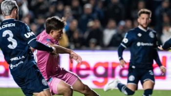 Joaquín Rivero, el delantero mendocino que hizo de su debut un partido con sabor a revancha ante el club que lo formó. Joaquín Rivero, el delantero mendocino que hizo de su debut un partido con sabor a revancha ante el club que lo formó.