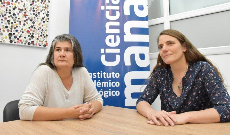 Especialista Lila Pagola y decana del Instituto de Ciencias Humanas, Daniela Dubois.