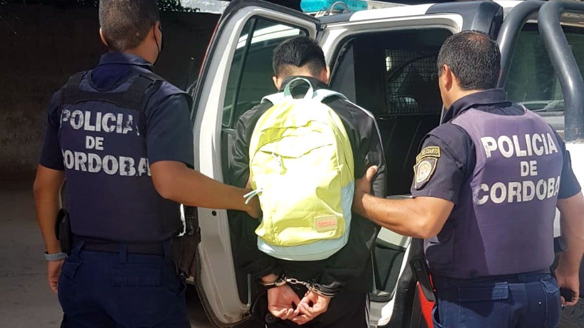 Un joven de 19 años fue detenido en el procedimiento de barrio Alberdi.