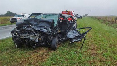 En medio de la niebla, tres muertos en un triple choque en La Playosa