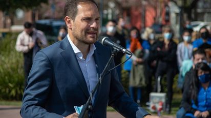 Gill pidió a la comunidad que complete su esquema de vacunación contra el coronavirus