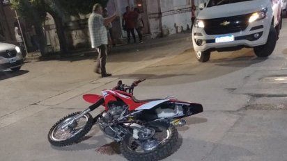 Colisionó en la moto contra una pick up en Arroyo Cabral y resultó con heridas gravísimas