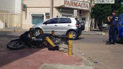 Un motociclista lesionado tras un choque frente a Plaza Racedo
