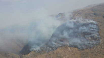 Un incendio forestal afecta la Quebrada del Rayo pero