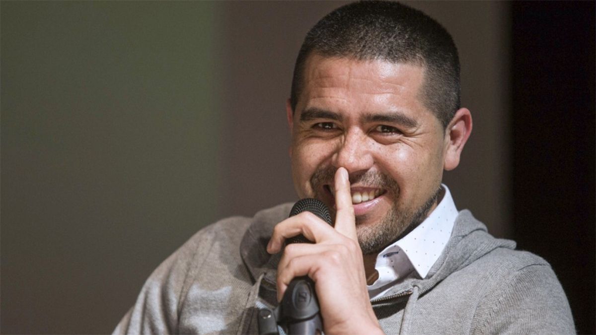 Riquelme tras el pase de Malcom Braida de San Lorenzo