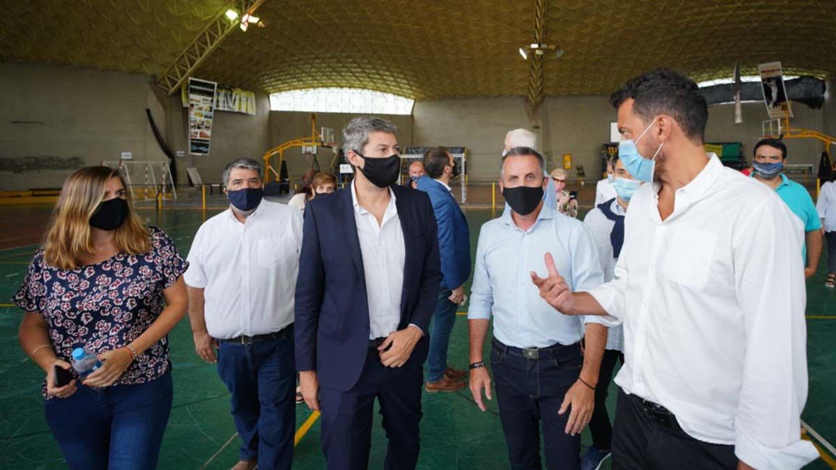 El ministro Lammens visitó distintos puntos turísticos de Córdoba.