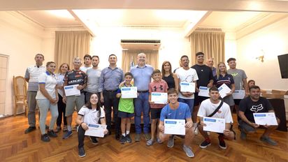 El Municipio entregó aportes a deportistas de la ciudad