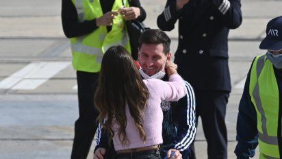 La celebración no se detiene: el mensaje de Messi en el que recuerda a Maradona