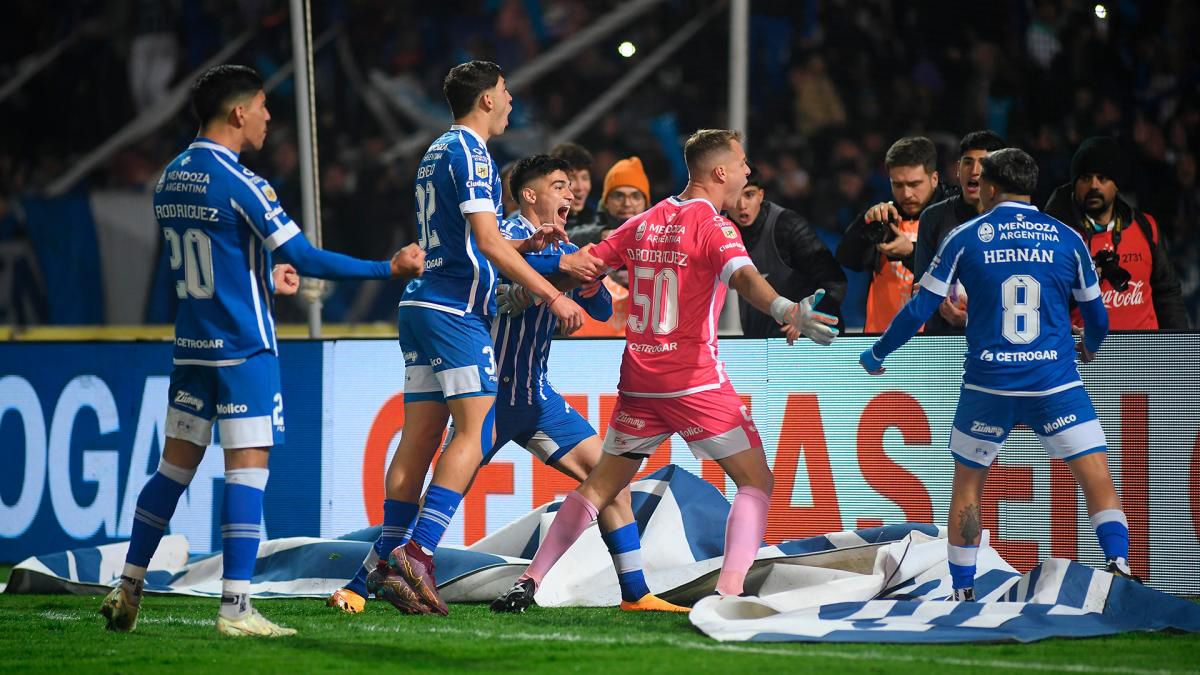 Godoy Cruz ganó y sueña con el ingreso a la Libertadores