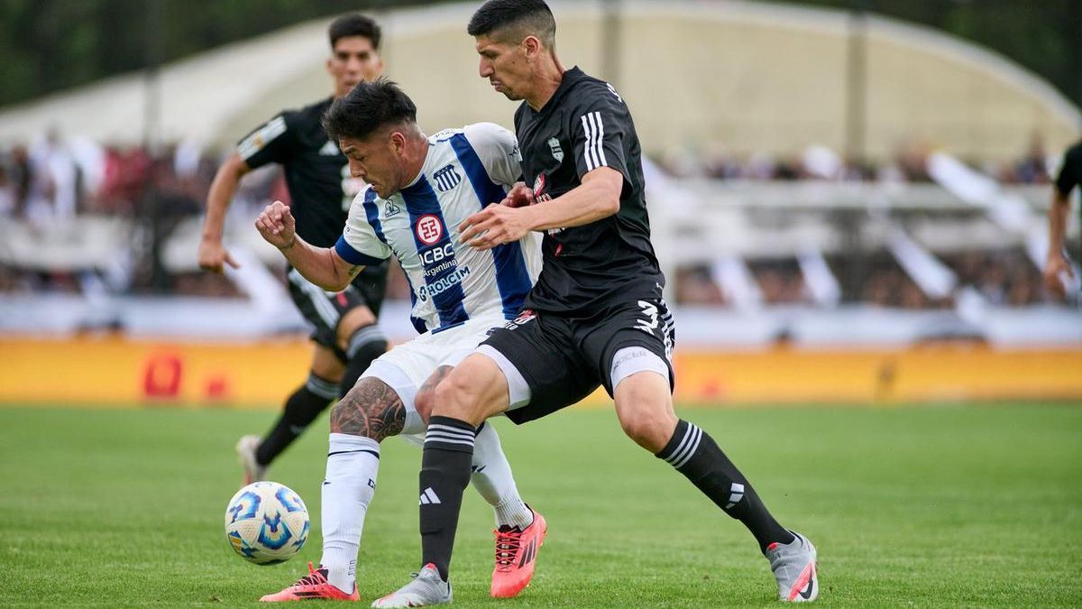 Riestra y Talleres empataron sin goles en el Guillermo Laza, por la ...