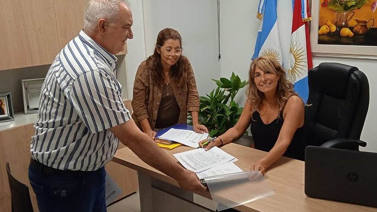 Las listas de las dos fuerzas que compulsarán por la intendencia de Cabrera se presentaron el domingo.