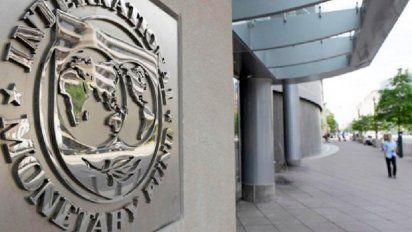 Para el FMI, la economía argentina caerá casi 10% este año
