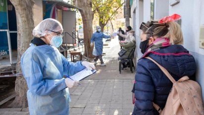 Más de 150 casos positivos y una mujer fallecida en el conglomerado