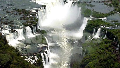 Cataratas abrió con horarios reducidos tras una mejora en el río Iguazú