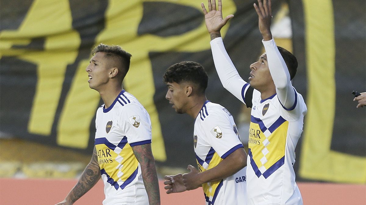 Boca ganó en la altura de La Paz