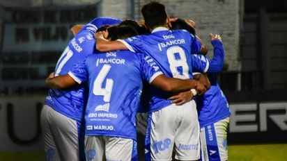 Estudiantes, el único club de la categoría que se mantiene invicto en la segunda fase