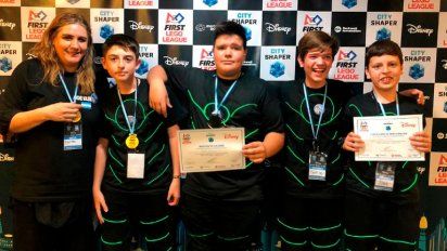 Alumnos de Jovita, premiados en valores en el torneo de robótica más grande del mundo