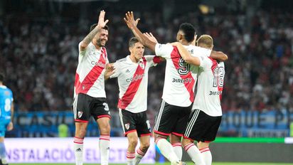 River ganó, goleó y gustó ante Racing, de Córdoba en su estreno por Copa Argentina