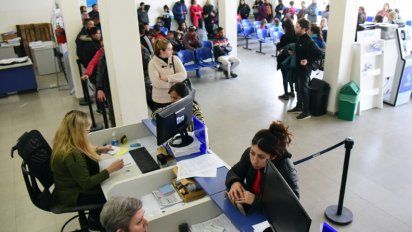 Cambio de sistema genera demora en pagos a beneficiarios de asignaciones