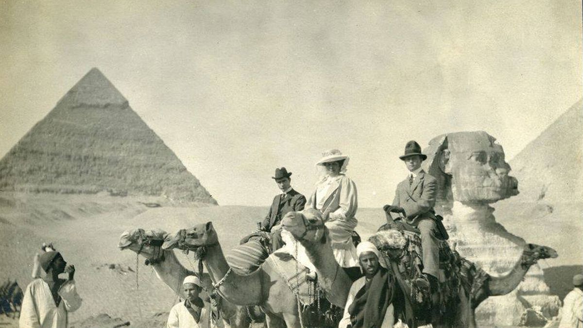 Harriet Fisher y su paso por Egipto. Visitó las míticas pirámides. 