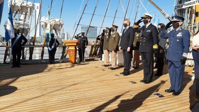 Alberto Fernández reconoció el rol de la Armada Argentina ante la pandemia