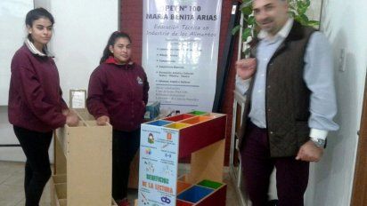 La Carlota: el Ipet 100, premiado por la Nación por su “biblioteca móvil”
