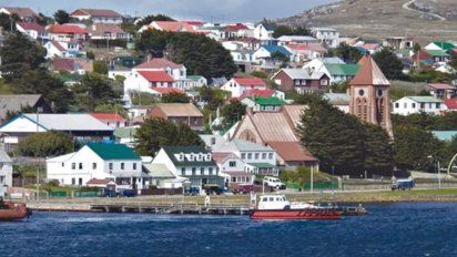 Argentina ofrece vuelos humanitarios a residentes de las islas Malvinas para fin de año