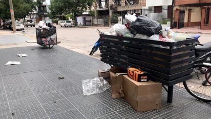 La campaña arrancó con críticas de Cambiemos por la basura